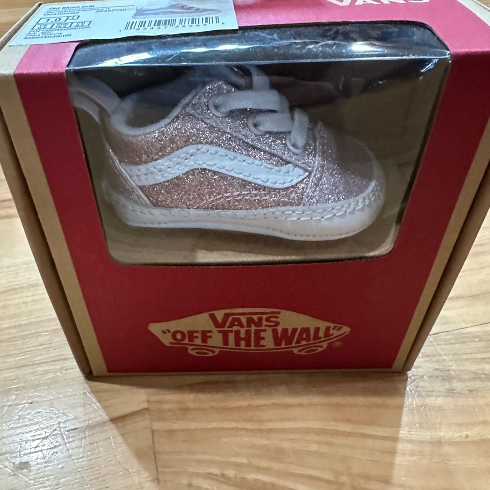 Old skool crib vans